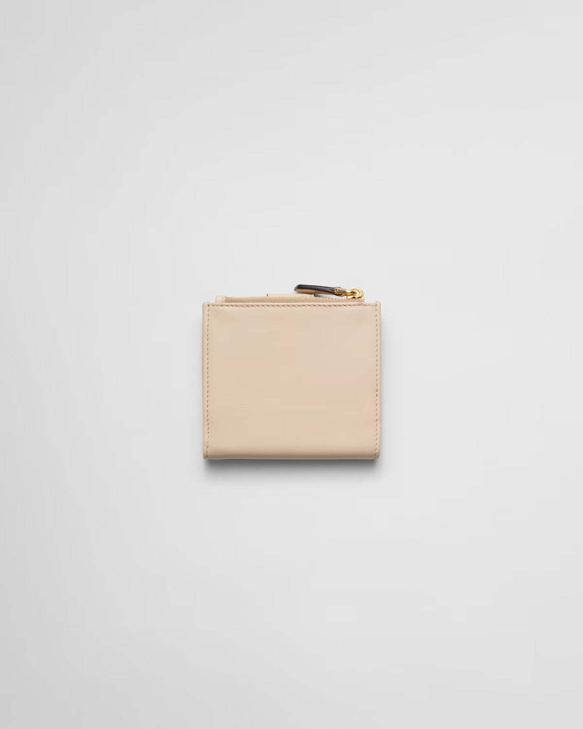 PRADA      小さな革財布    PMRef:1ML047_2CNP_F0485-最安値に挑戦中!!!