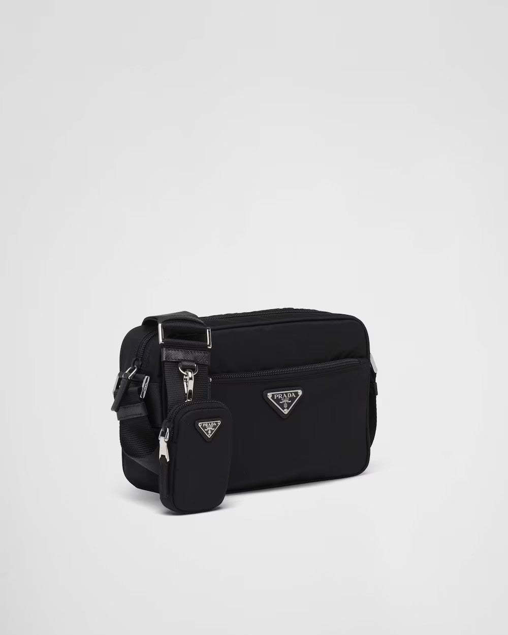 PRADA     Re-Nylon ショルダーバッグ    PMRef:1BC167_RV44_F0002_V_B1M-最安値に挑戦中!!!