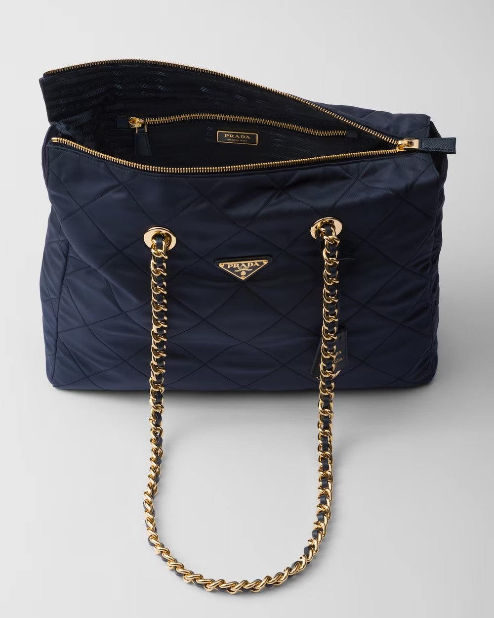 PRADA    プラダ Re-Edition 1995 チェーンRe-Nylon ラージバッグ    PMRef:1BG467_2AOS_F0008_V_COO-最安値に挑戦中!!!