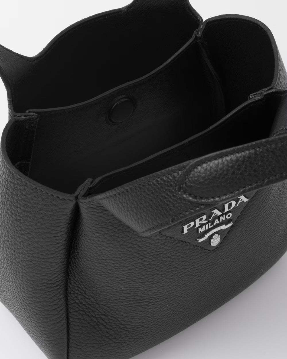 PRADA    ヴィッテロダイノソフトレザー ミニトートバッグ    PMRef:1BA349_2DKV_F0002_V_OOO