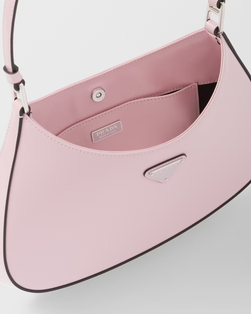 PRADA      プラダ クレオ 光沢のあるレザー ショルダーバッグ    PMRef:1BC499_ZO6_F02UE_V_OOO