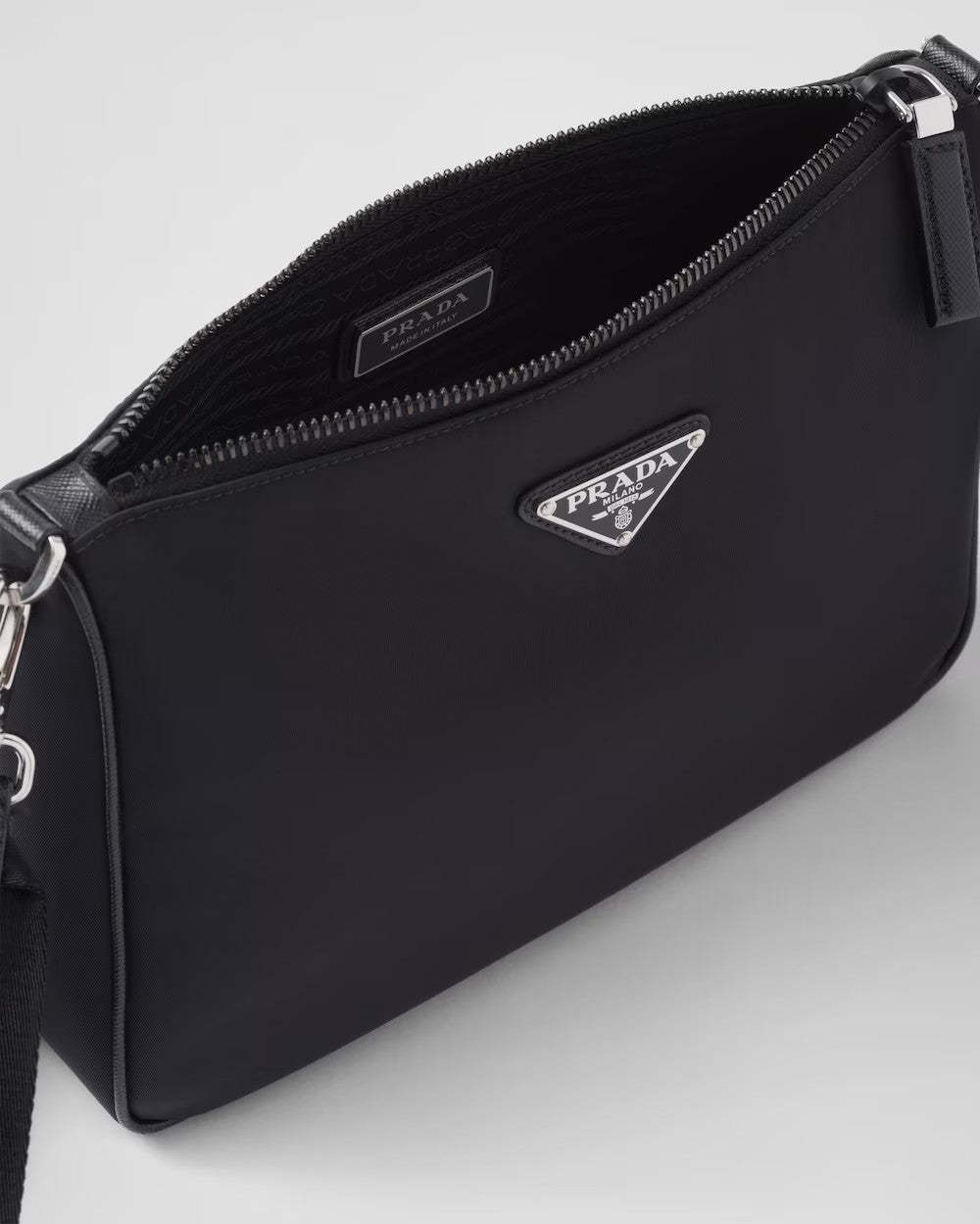 PRADA      Re-Nylon xサフィアーノレザー ショルダーバッグ    PMRef:2VH113_2DMH_F0002_V_XOP-最安値に挑戦中!!!