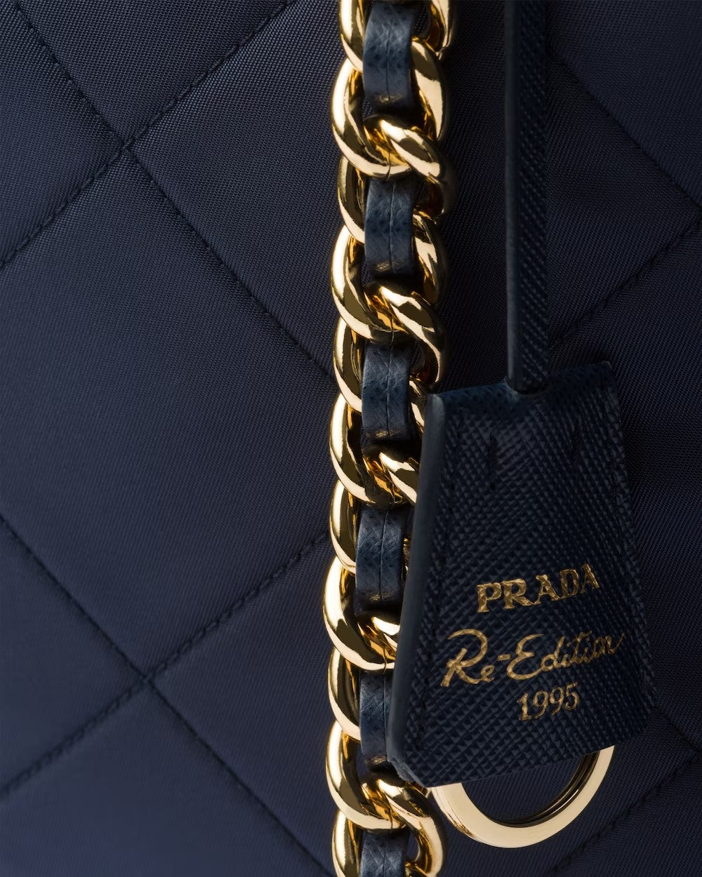 PRADA    プラダ Re-Edition 1995 チェーンRe-Nylon ラージバッグ    PMRef:1BG467_2AOS_F0008_V_COO-最安値に挑戦中!!!