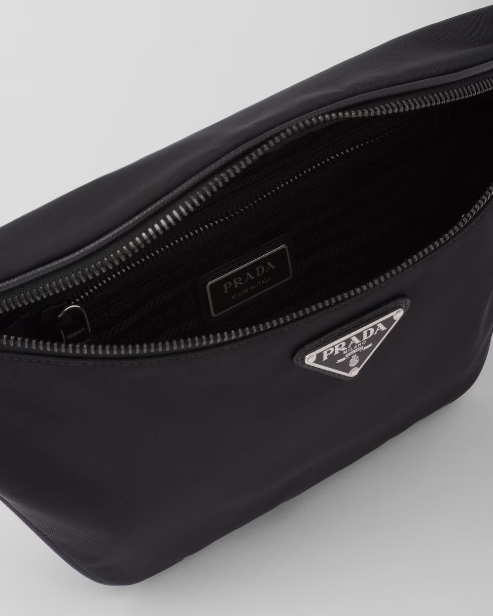 PRADA      Re-Nylon xサフィアーノレザー ベルトバッグ    PMRef:2VL033_2DMH_F0002_V_OOM-最安値に挑戦中!!!