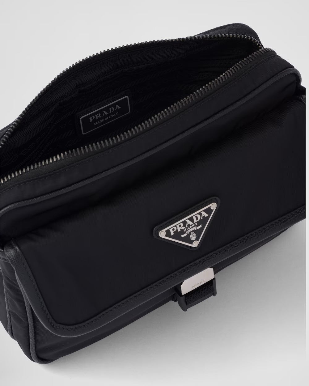 PRADA      Re-Nylon xサフィアーノレザー ショルダーバッグ    PMRef:2VH133_2DMH_F0002_V_XMP-最安値に挑戦中!!!