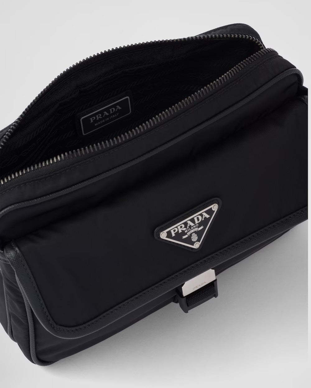 PRADA      Re-Nylon xサフィアーノレザー ショルダーバッグ    PMRef:2VH133_2DMH_F0002_V_XMP-最安値に挑戦中!!!