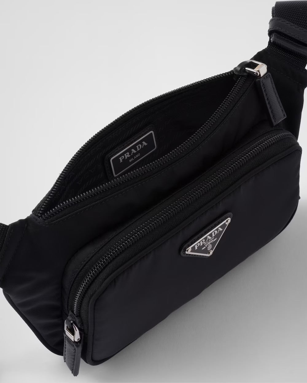 PRADA      Re-Nylon xサフィアーノレザー ショルダーバッグ    PMRef:2VH128_2DMH_F0002_V_OOM-最安値に挑戦中!!!