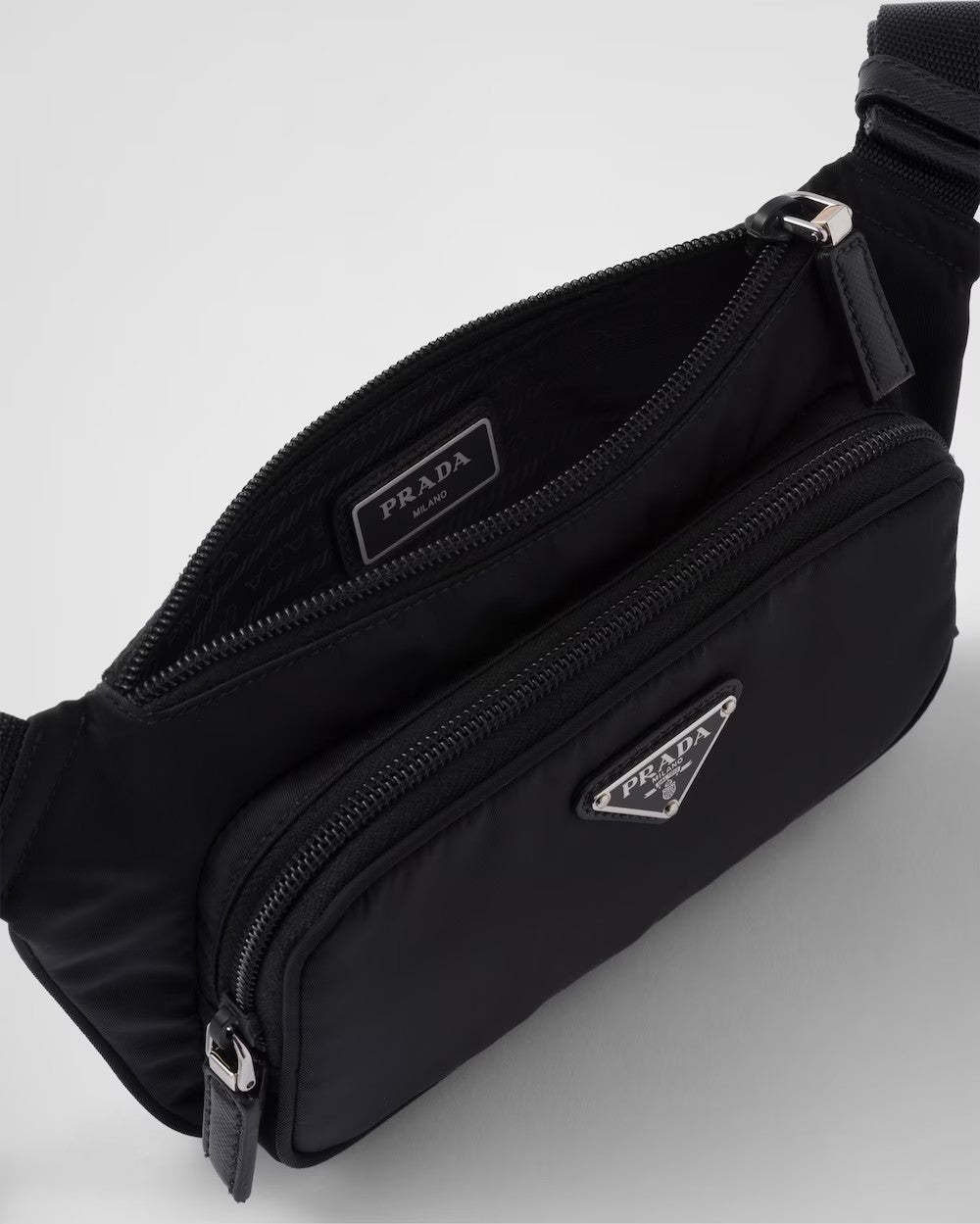 PRADA      Re-Nylon xサフィアーノレザー ショルダーバッグ    PMRef:2VH128_2DMH_F0002_V_OOM-最安値に挑戦中!!!