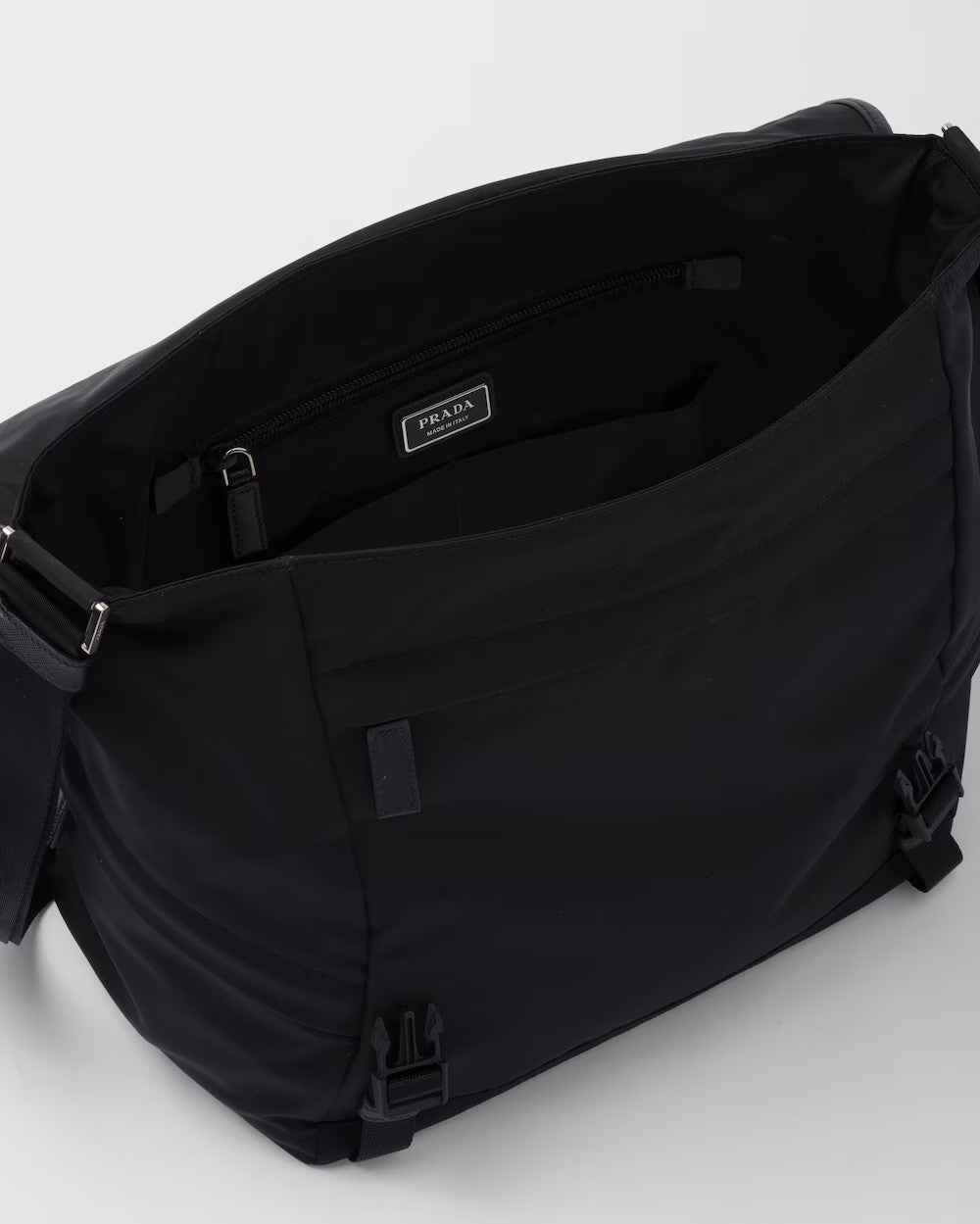 PRADA      Re-Nylon xサフィアーノレザー ショルダーバッグ    PMRef:2VD052_2DMG_F0002_V_OOH-最安値に挑戦中!!!