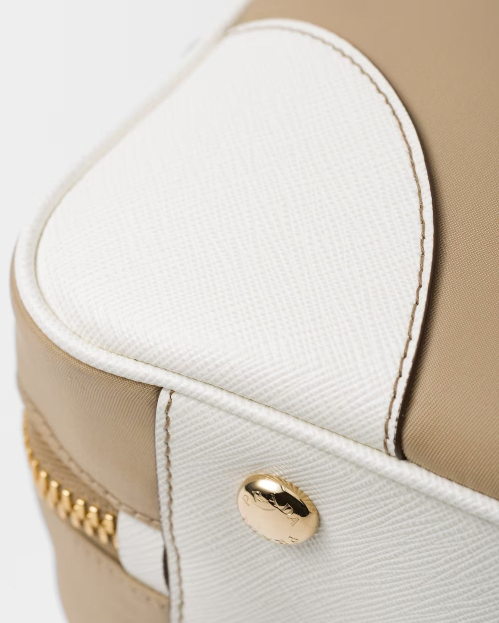 PRADA     プラダ Re-Edition 1978 Re-Nylon xサフィアーノレザー ミディアムダブルハンドルバッグ    PMRef:1BB115_R064_F0824_V_TOO-最安値に挑戦中!!!