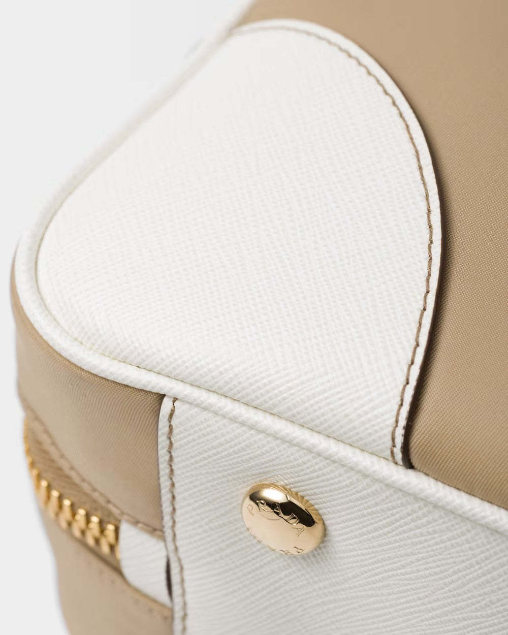 PRADA     プラダ Re-Edition 1978 Re-Nylon xサフィアーノレザー ミディアムダブルハンドルバッグ    PMRef:1BB115_R064_F0824_V_TOO-最安値に挑戦中!!!