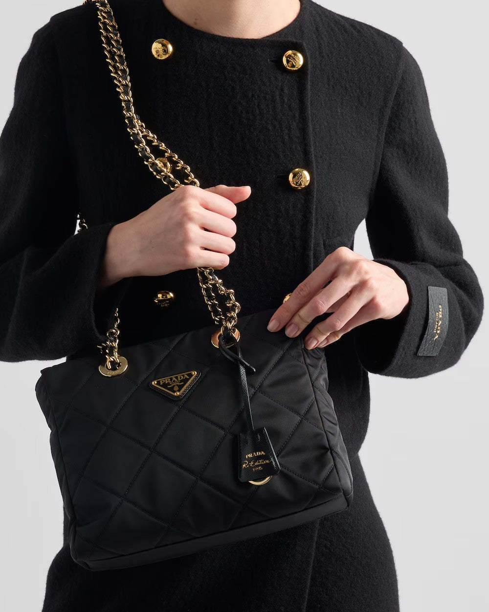 PRADA    プラダ Re-Edition 1995 チェーンRe-Nylon スモールトートバッグ    PMRef:1BG468_2AOS_F0002_V_COO-最安値に挑戦中!!!