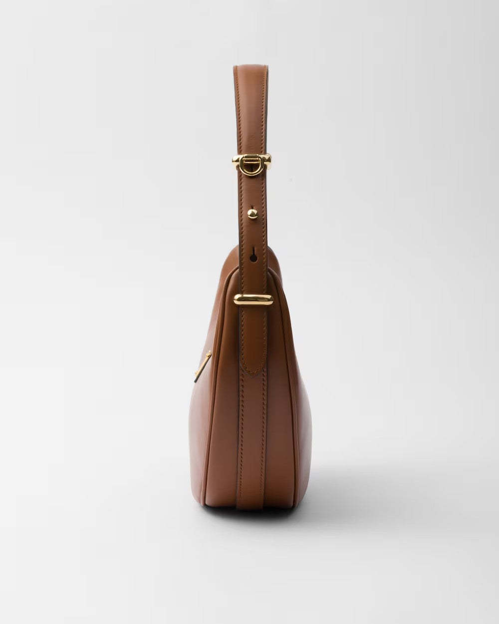 PRADA    プラダ アーケ レザー ショルダーバッグ    PMRef:1BC194_ASK_F0XUG_V_OOO-最安値に挑戦中!!!