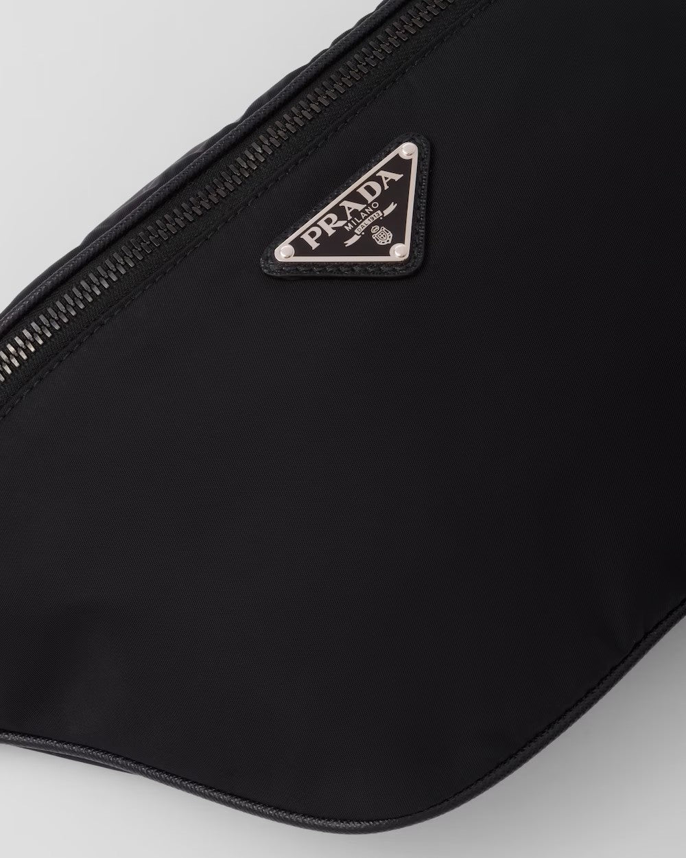 PRADA      Re-Nylon xサフィアーノレザー ベルトバッグ    PMRef:2VL033_2DMH_F0002_V_OOM-最安値に挑戦中!!!