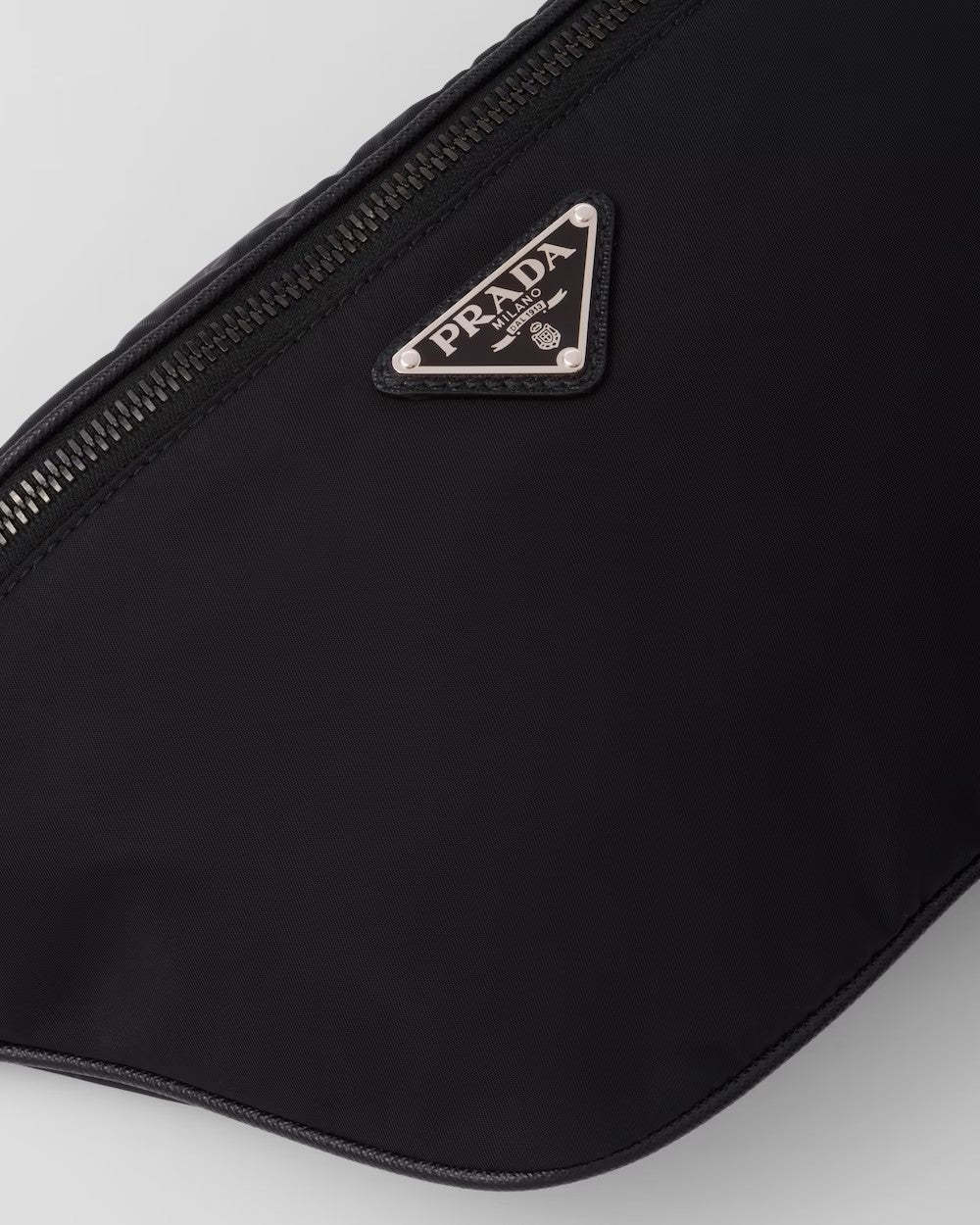 PRADA      Re-Nylon xサフィアーノレザー ベルトバッグ    PMRef:2VL033_2DMH_F0002_V_OOM-最安値に挑戦中!!!