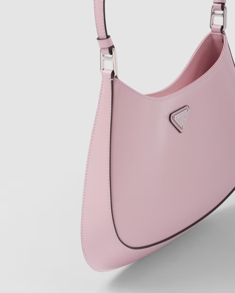 PRADA      プラダ クレオ 光沢のあるレザー ショルダーバッグ    PMRef:1BC499_ZO6_F02UE_V_OOO