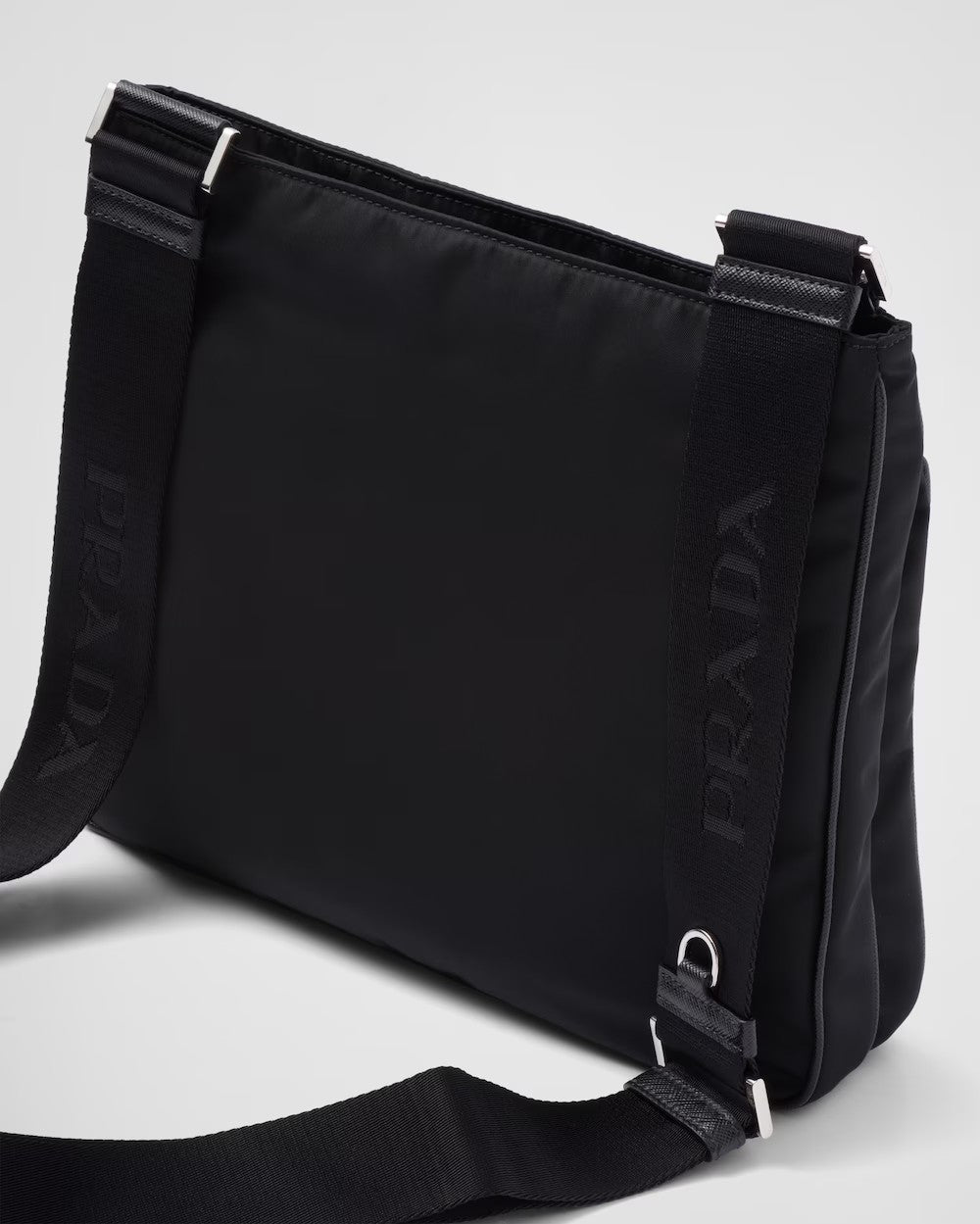 PRADA      Re-Nylon xサフィアーノレザー ショルダーバッグ    PMRef:2VH118_2DMH_F0002_V_XOO-最安値に挑戦中!!!