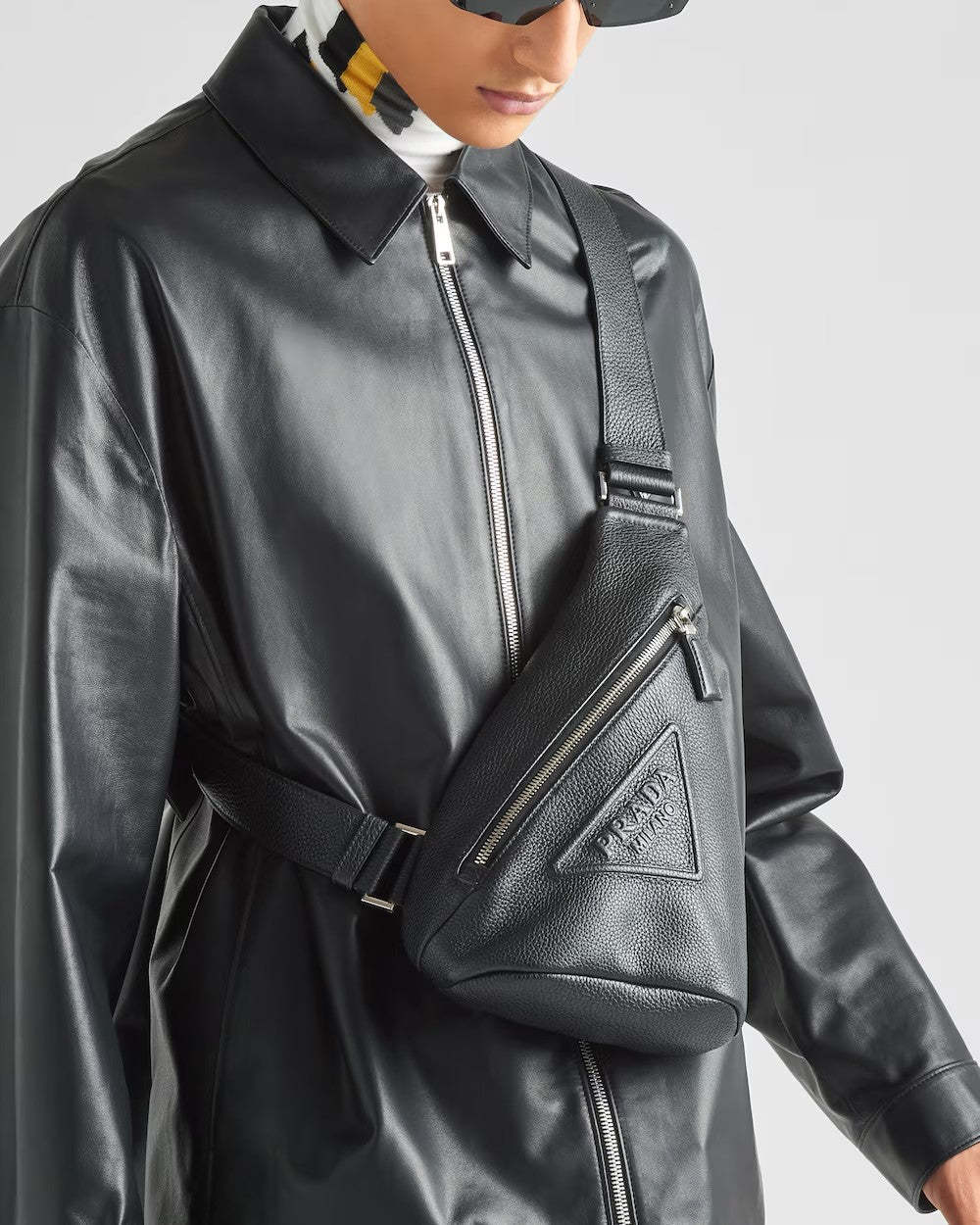 PRADA      プラダ クロス レザー バッグ    PMRef:2VZ098_2BBE_F0002_V_OLO-最安値に挑戦中!!!