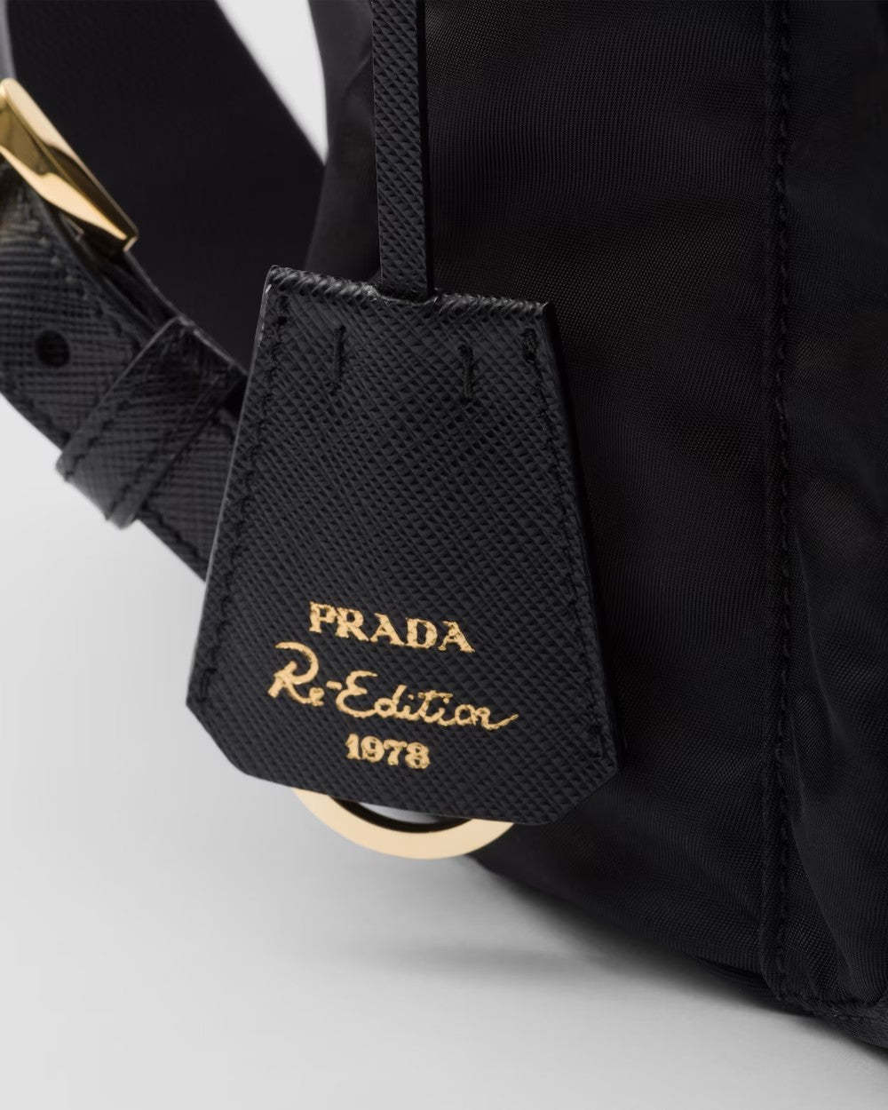 PRADA    プラダ Re-Edition 1978 Re-Nylon スモール バックパック    PMRef:1BZ677_RV44_F0632_V_OOM-最安値に挑戦中!!!