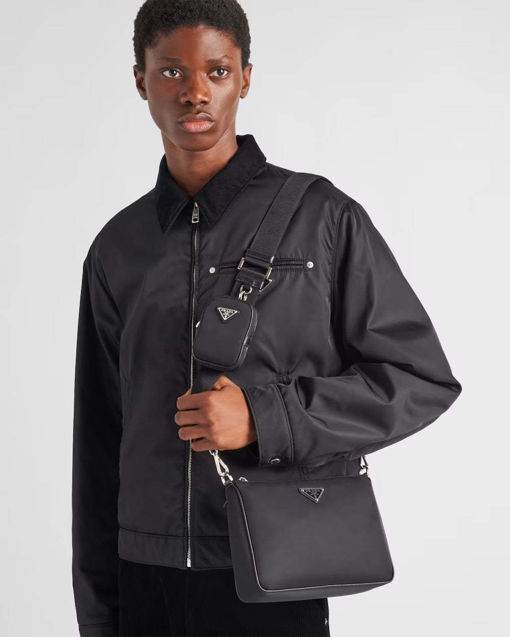 PRADA      Re-Nylon xサフィアーノレザー ショルダーバッグ    PMRef:2VH113_2DMH_F0002_V_XOP-最安値に挑戦中!!!