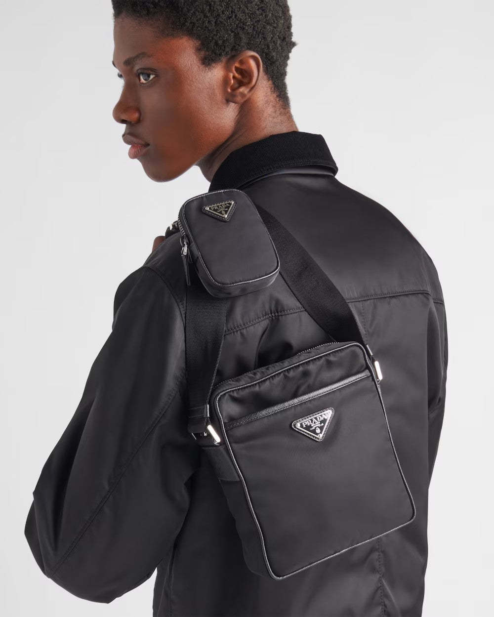 PRADA      リナイロンとサフィアーノのショルダーバッグ    PMRef:2VH112_2DMH_F0002_V_XOP-最安値に挑戦中!!!