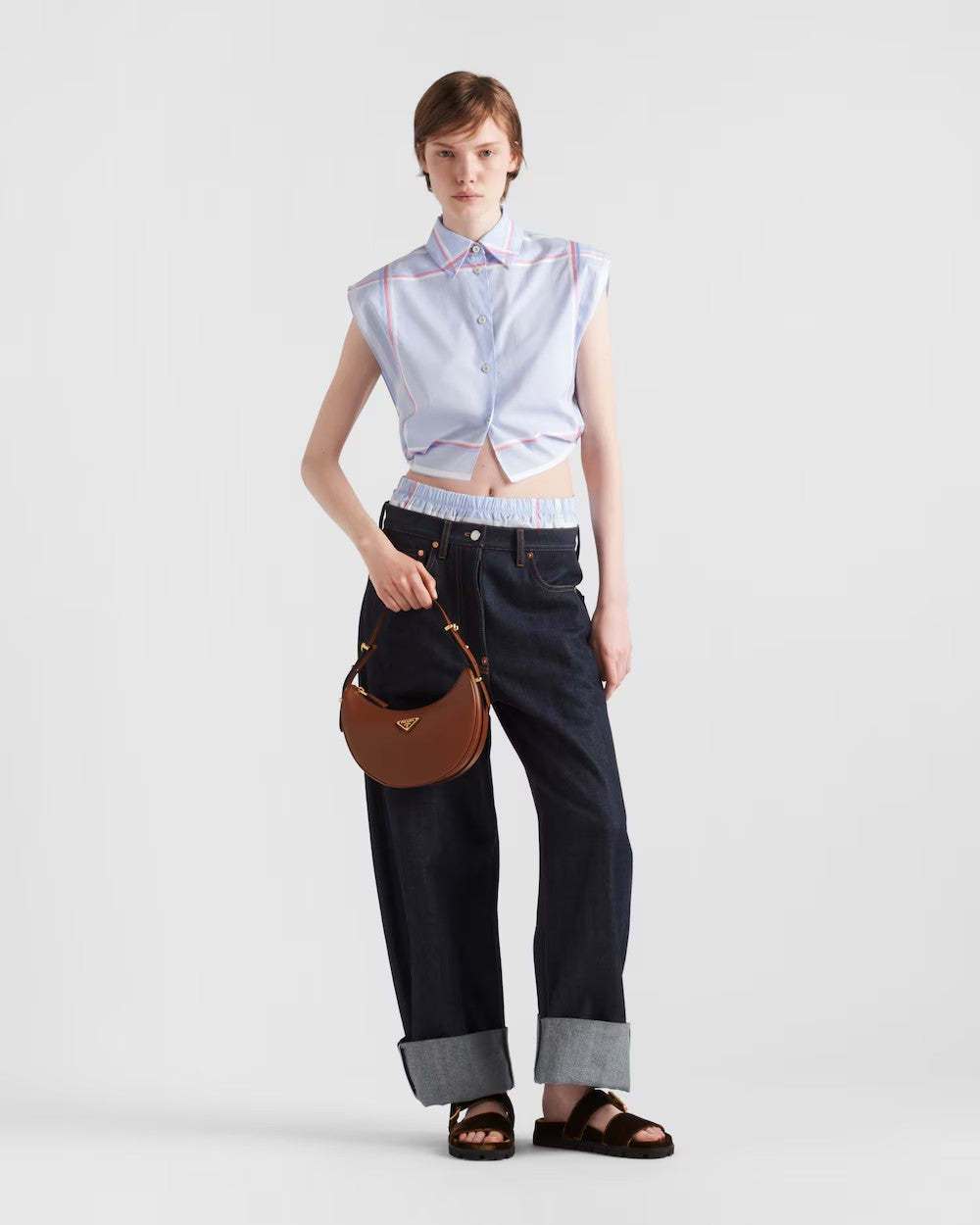 PRADA    プラダ アーケ レザー ショルダーバッグ    PMRef:1BC194_ASK_F0XUG_V_OOO-最安値に挑戦中!!!