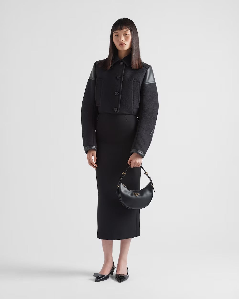 PRADA    プラダ アーケ レザー ショルダーバッグ    PMRef:1BC194_ASK_F0002_V_OOO-最安値に挑戦中!!!