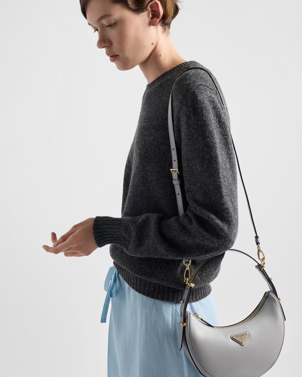 PRADA    プラダ アーケ レザー ショルダーバッグ    PMRef:1BC194_ASK_F01IB_V_OOO-最安値に挑戦中!!!