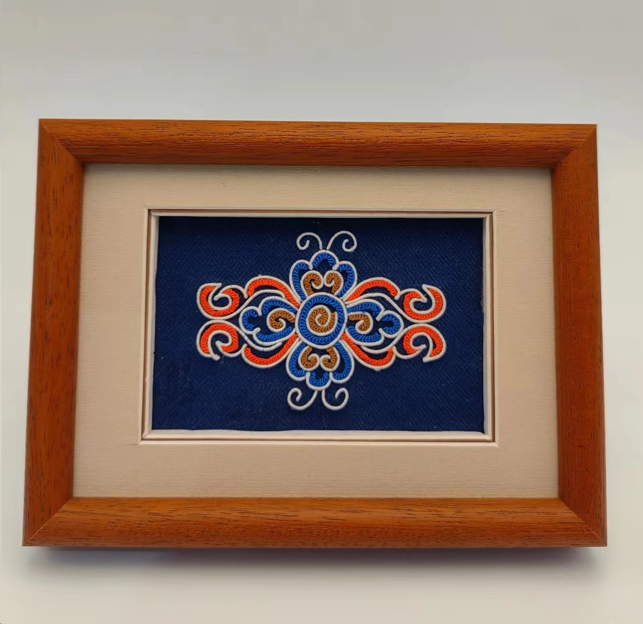 Guixiu Horsehair Embroidery Picture Frame, 18.5×14cm