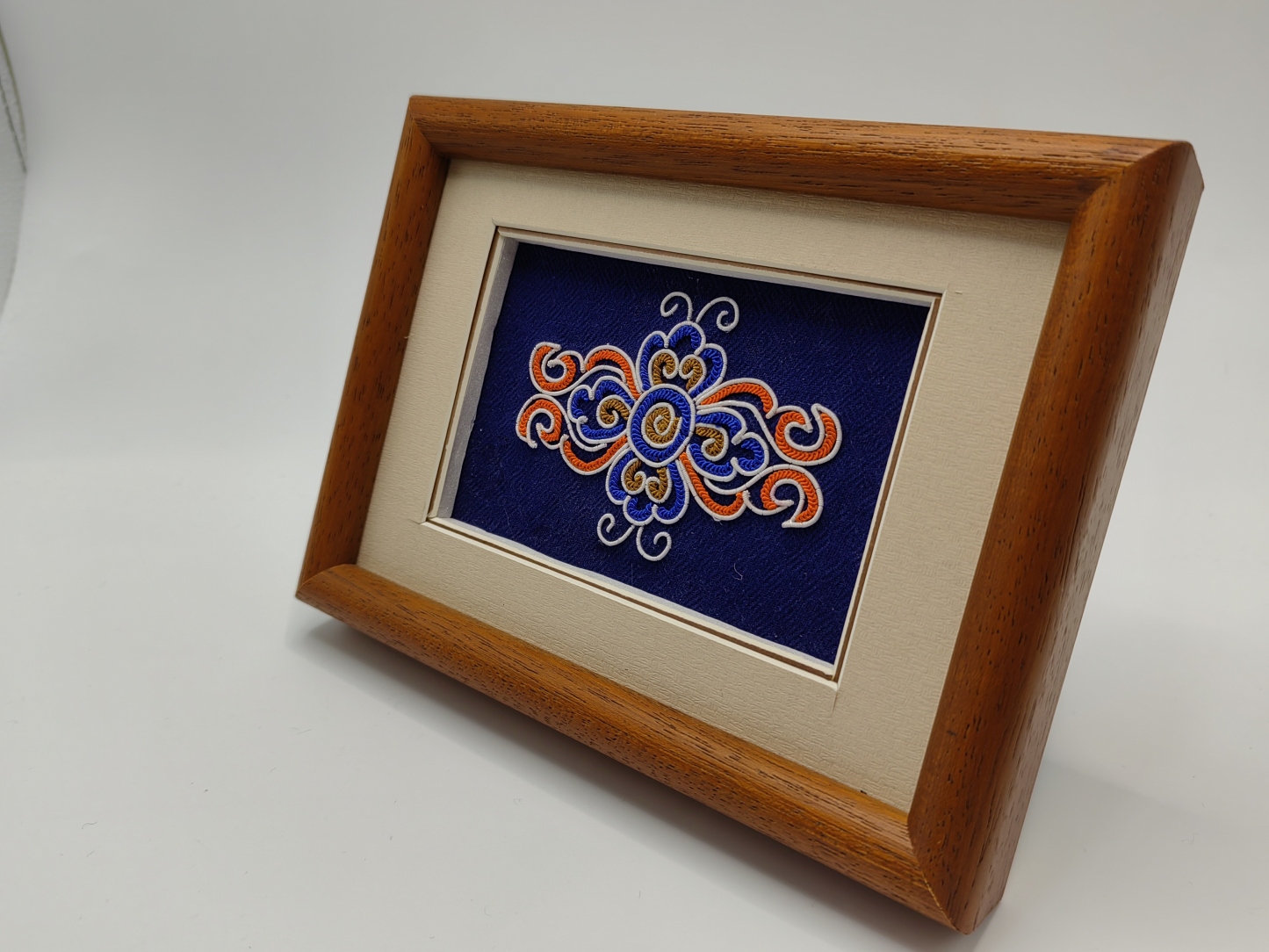 Guixiu Horsehair Embroidery Picture Frame, 18.5×14cm