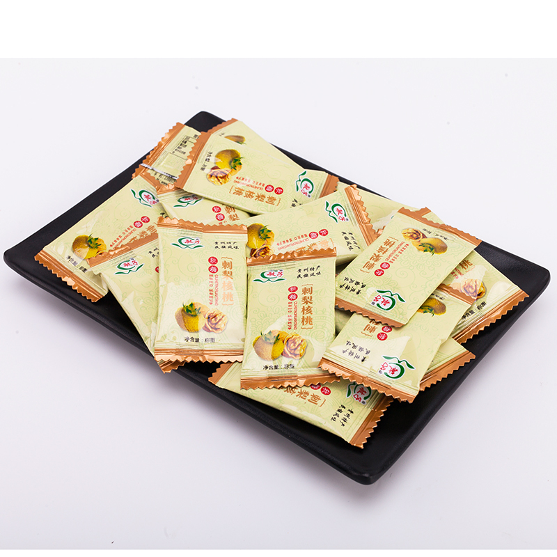 Minzi Rosa Roxburghii Prickly Pear and Walnut Soft Candy 40g