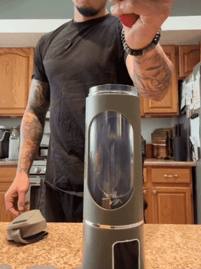 Portable Automatic Ice Crushing Juicer: Enjoy Juice Anytime, Anywhere