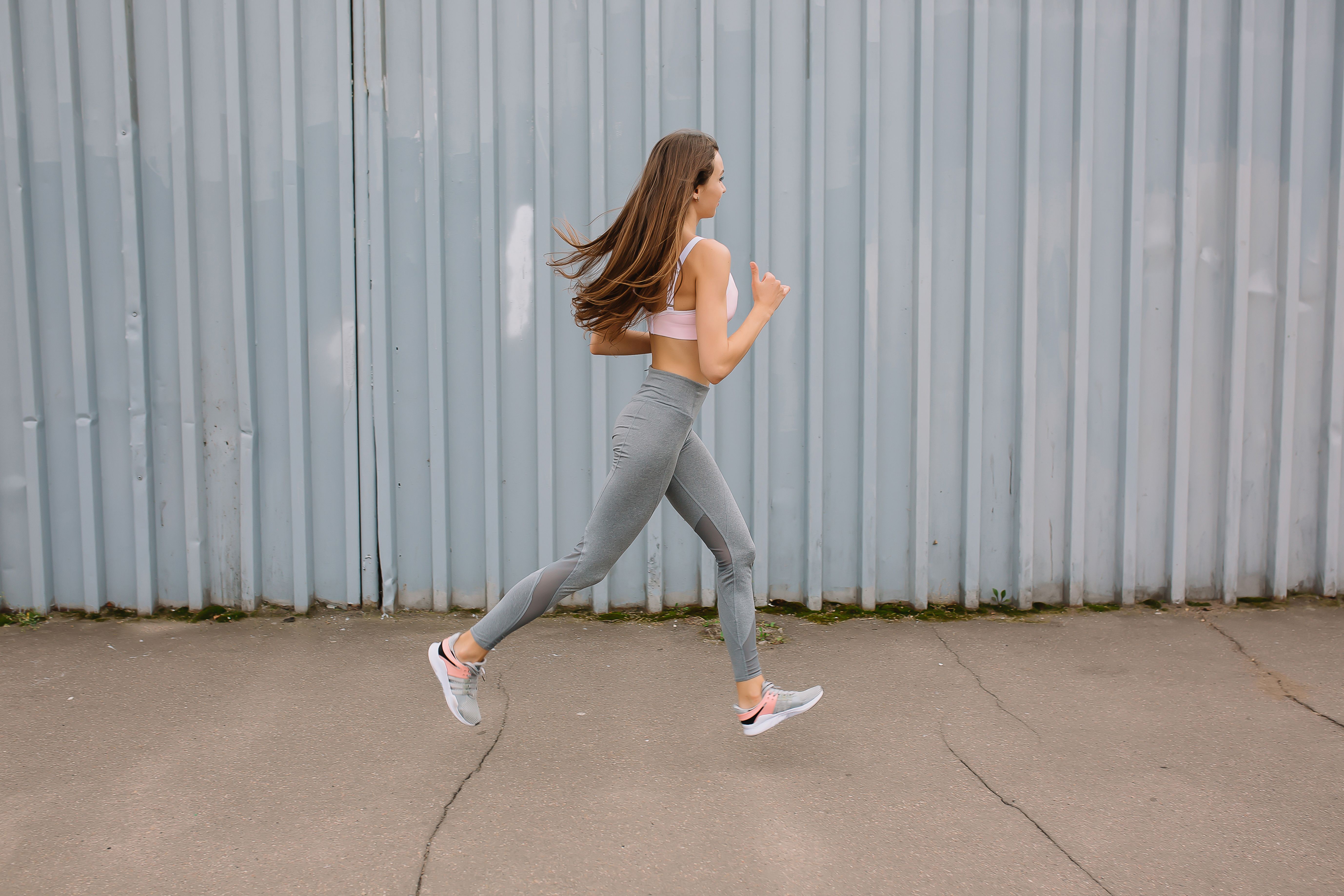VEIMIA running sports bra guide showing why high-impact movement needs stronger support