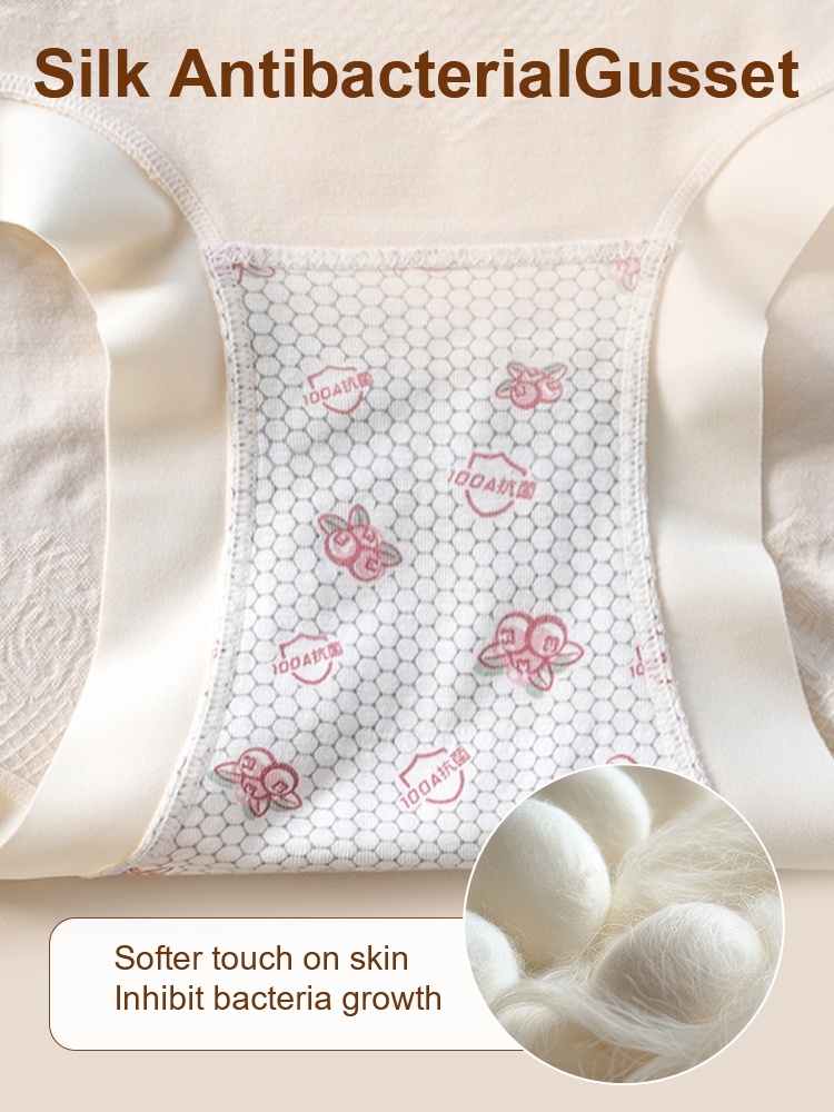 Close-up of silk antibacterial gusset and soft fiber inset VEIMIA