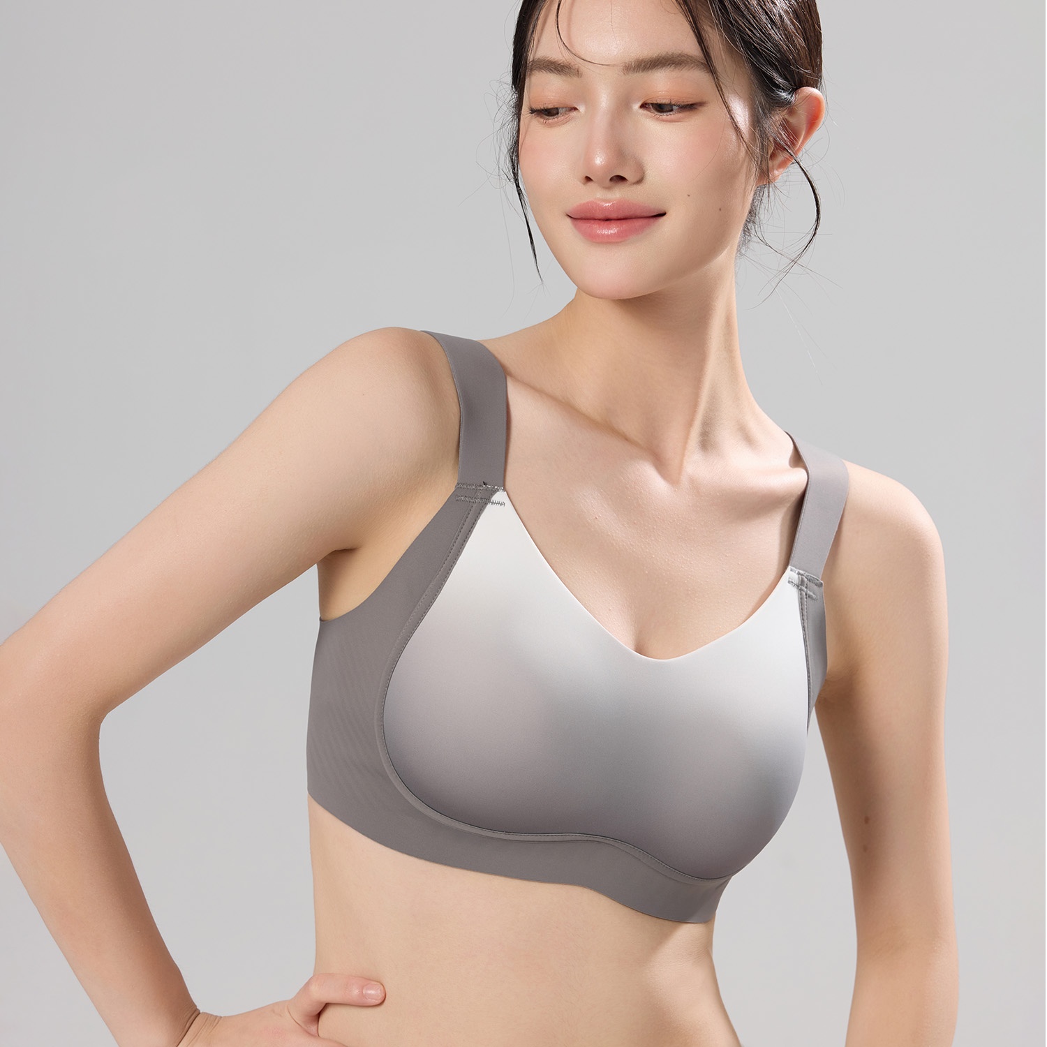 {"default":"Anti-wobbling minimizer bra make breast look small Veimia"}
