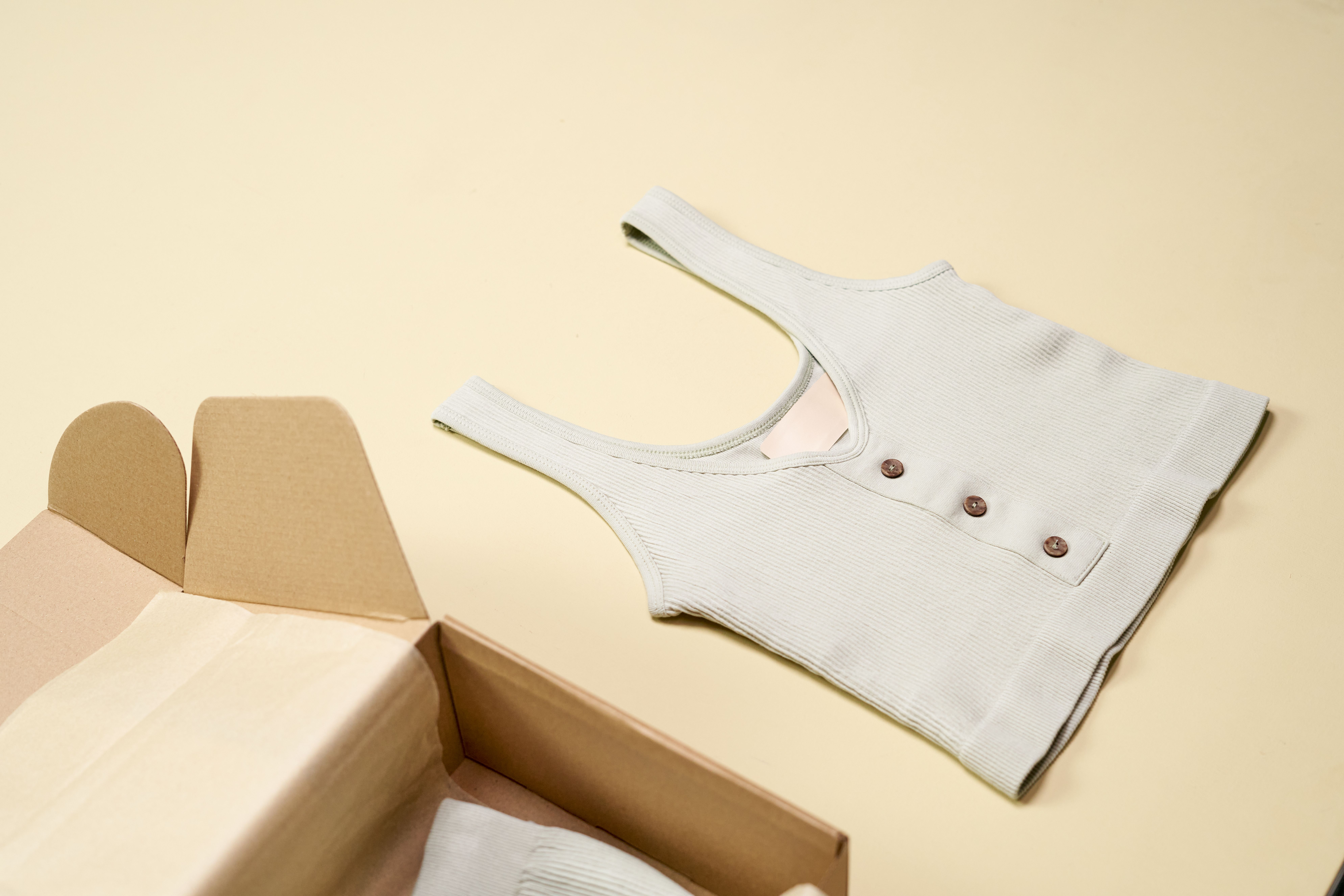 VEIMIA soft sleeveless clothing option for wearing a breast form without a traditional bra