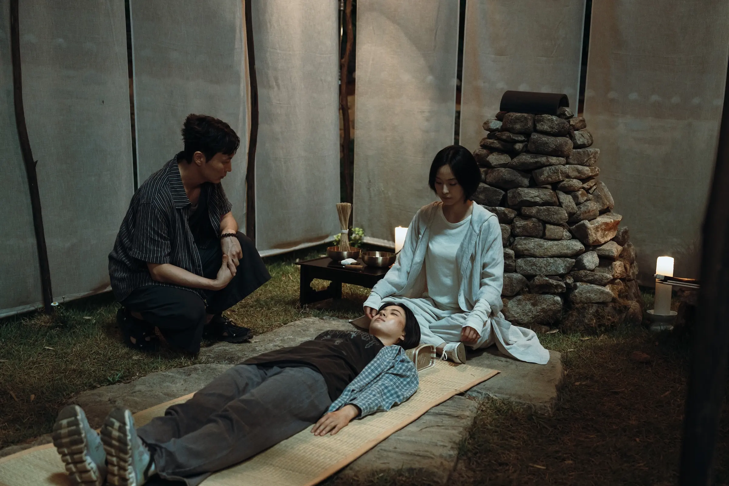 VEIMIA late-night drama watching scene with soft home comfort mood