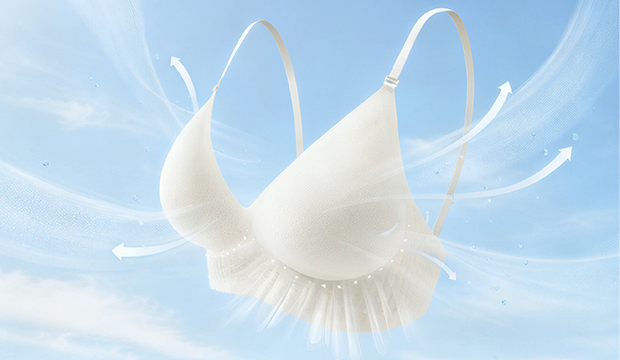 Rainy commute scene for quick-dry bras