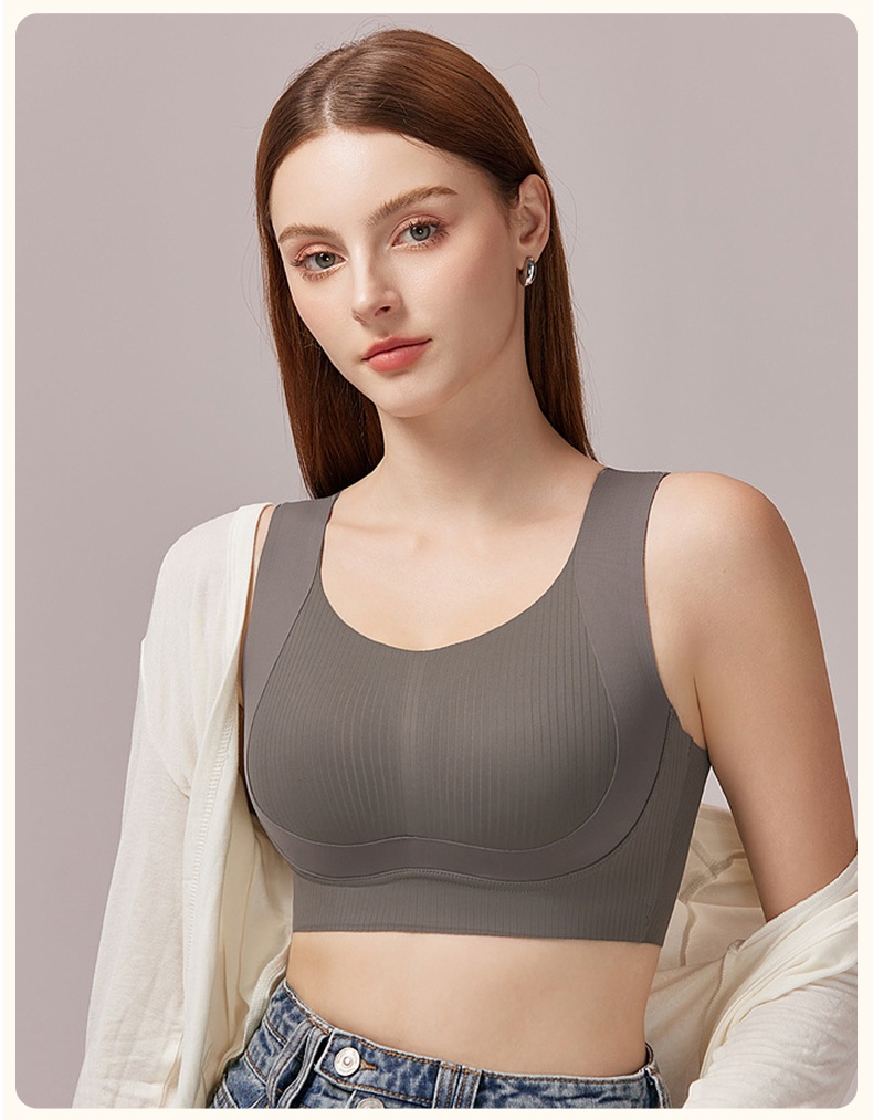 Model Showcase of The Most Comfortable Minimizer Bra Veimia