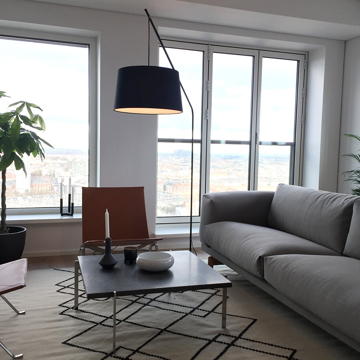 Frandsen LOBBY 座地燈