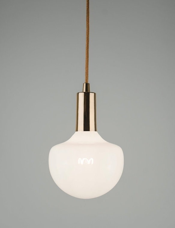 PLUMEN WILMA MILKY 可調光 LED 燈泡