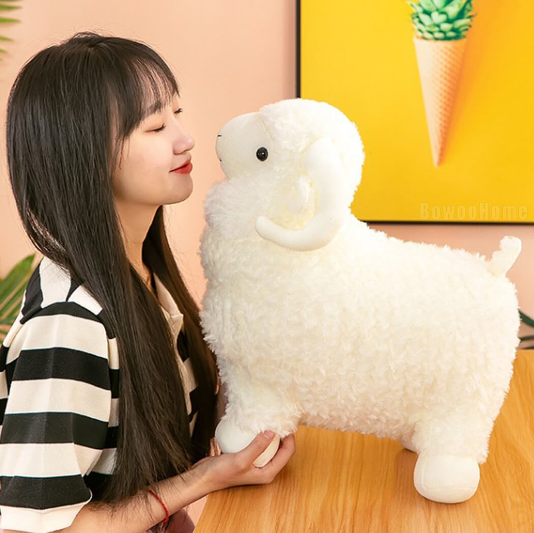 BowooHome ぬいぐるみ 羊 ひつじ 可愛い ふわふわ もちもち 本物そっくり 友達 彼氏 彼女 家族 誕生日 記念日 プレゼント お祝い 贈り物