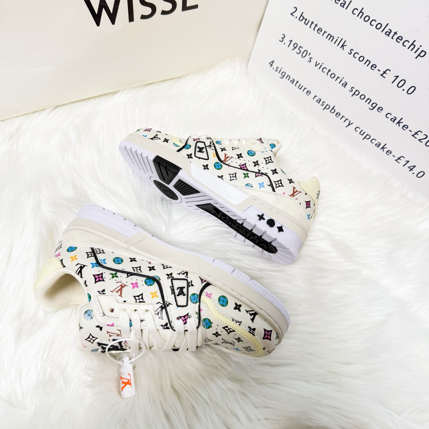 LV × TM LV トレイナー スニーカー