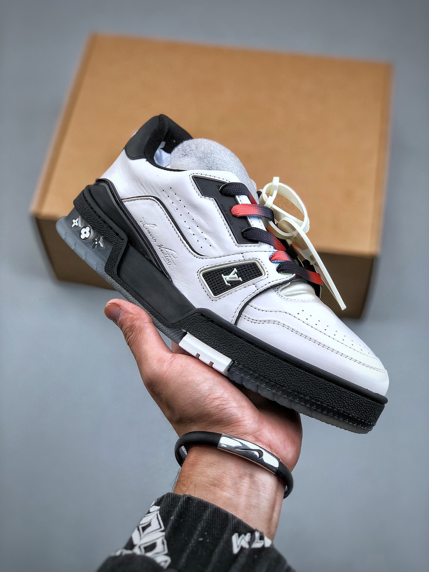 LV トレイナー･ライン スニーカー