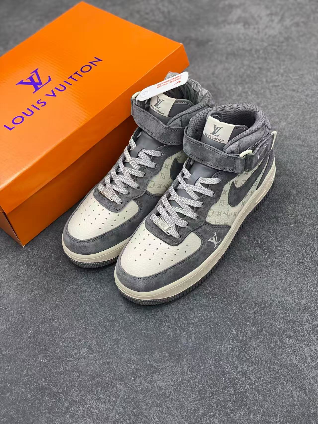 ルイ・ヴィトン ロー ×ナイキ 連名スニーカー