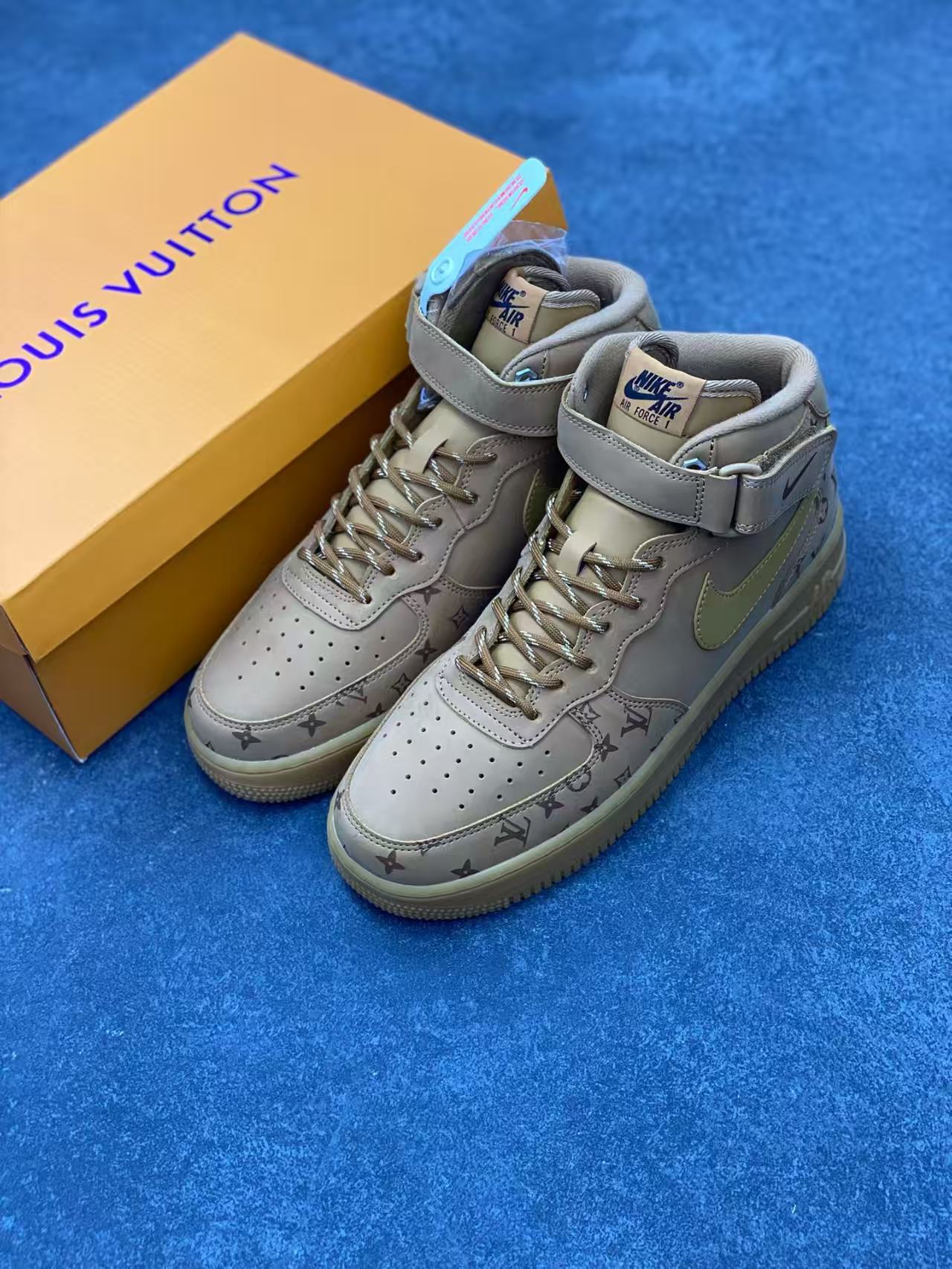 ルイ・ヴィトン ロー ×ナイキ 連名スニーカー