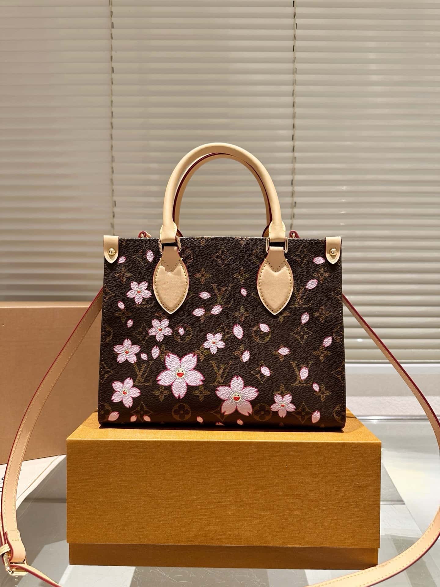 桜限定LV × TM オンザゴー PM M13269