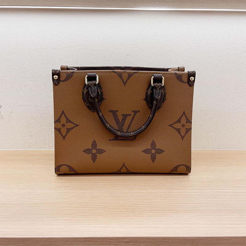 Louis Vuitton　(ルイヴィトン)　オンザゴー PM M46373