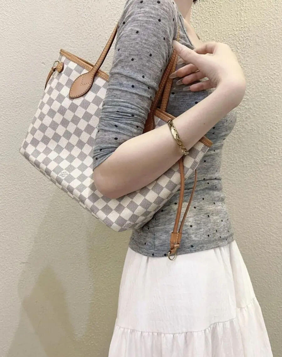 人気【Louis Vuitton】ネヴァーフル PM ダミエ・エベヌトート バッグN40600