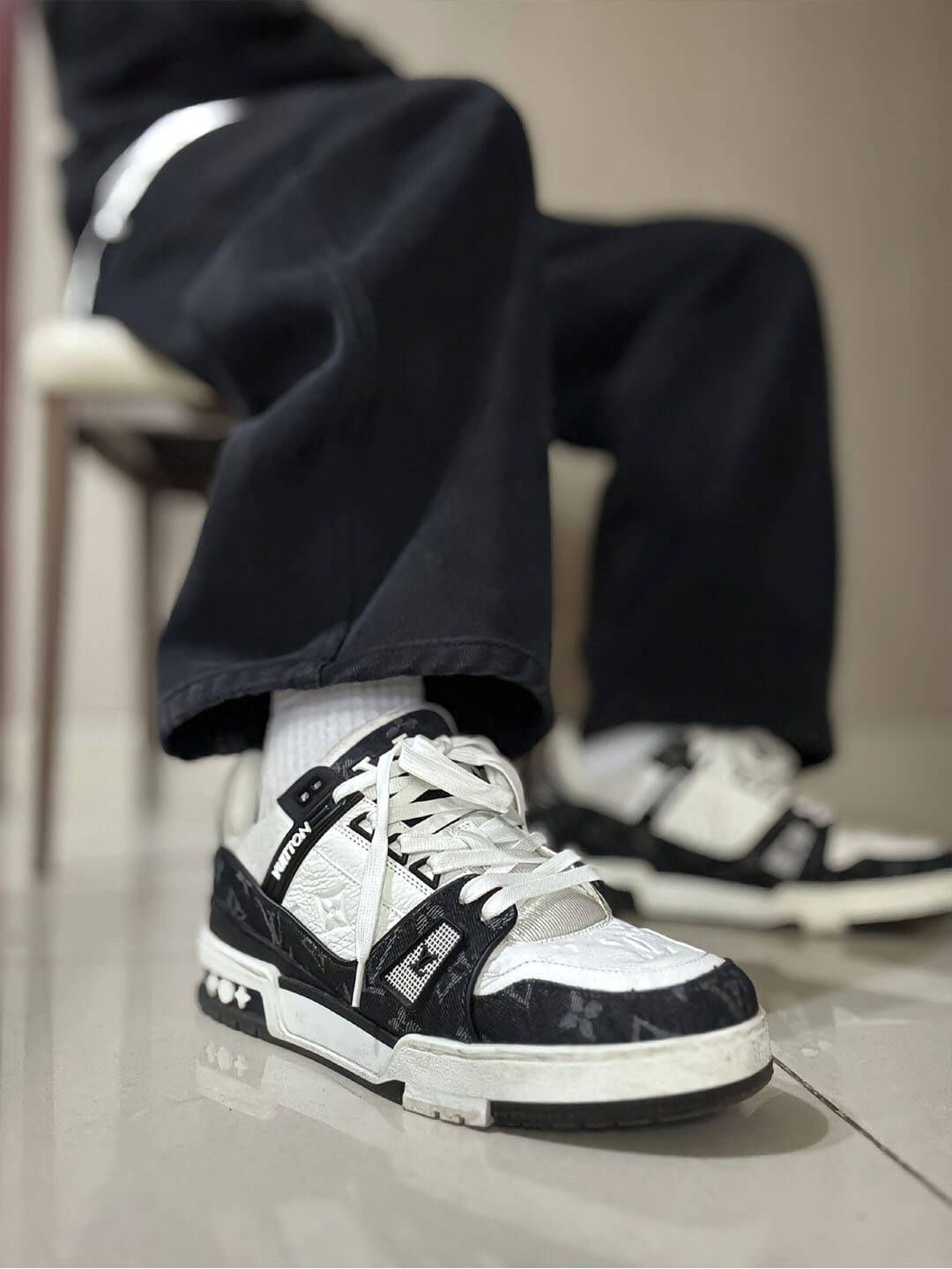 LVトレイナー･ライン スニーカー